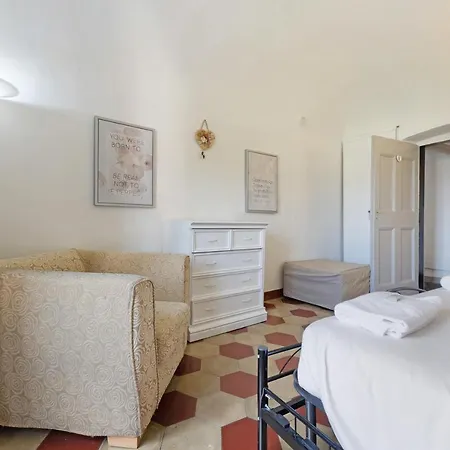 Trilocale Ginevra * Finale Ligure