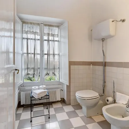 Trilocale Ginevra Finale Ligure