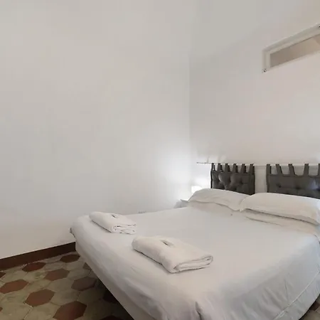 Trilocale Ginevra Apartmán